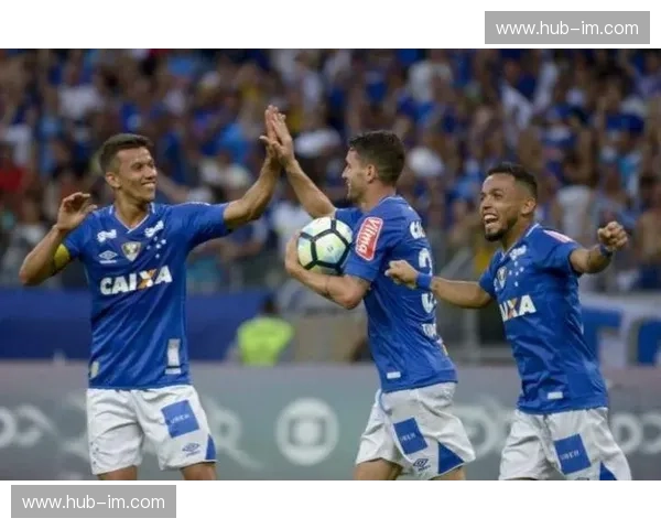 蓝色的宿命对决：克鲁塞罗与格雷米奥的百年荣光与铁血碰撞